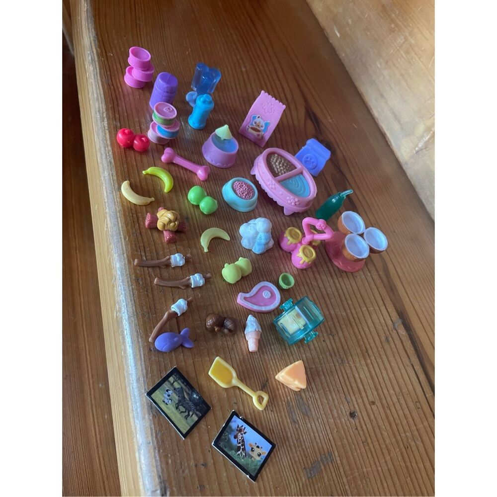 Vintage Littlest Pet Shop (LPS) Toy Accessories